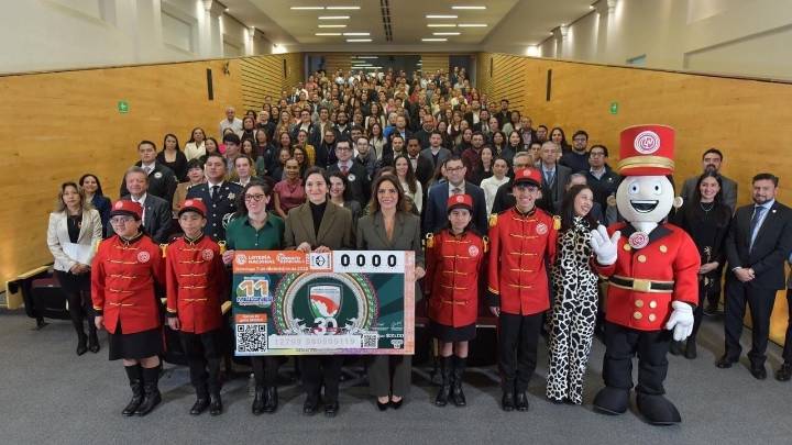 Lotería Nacional honra 30 años con billete histórico