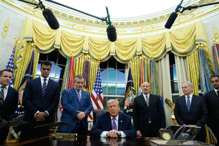 La Opinión Hoy: Exigen a Trump el video del ataque que dejó 87 muertos