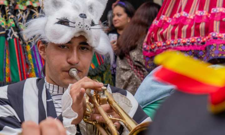 Nueva ley garantiza presencia de artes en todos los colegios del país