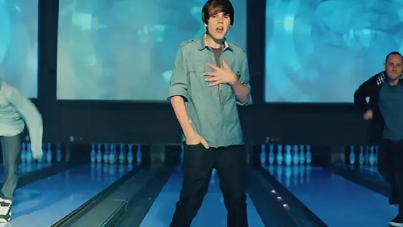 Justin Bieber regresa al set donde grabó ‘Baby’ y revive uno de los momentos clave de su carrera