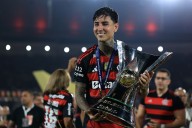 VIDEO. Erick Pulgar vuelve a coronarse campeón con Flamengo en el Brasileirao: así quedó su palmarés