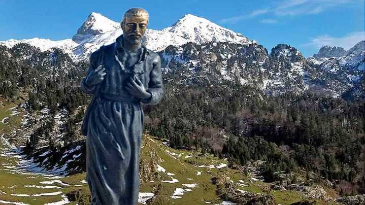 La increíble historia de la estatua de San Francisco Javier que vigila Navarra desde el monte más alto