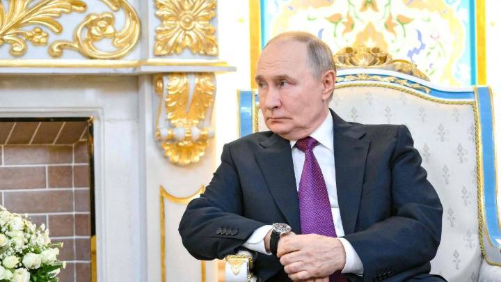 ‘Stop wasting the world’s time’: Europe says Putin is faking peace push