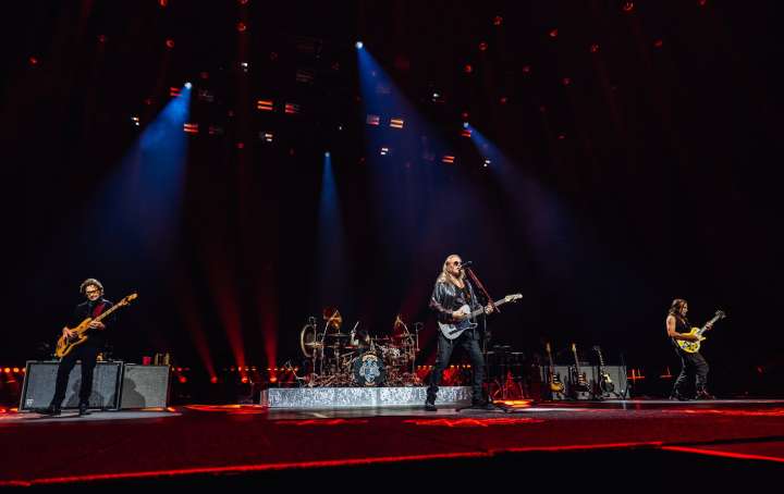 Latin legends Maná bringing 2026 tour to Phoenix