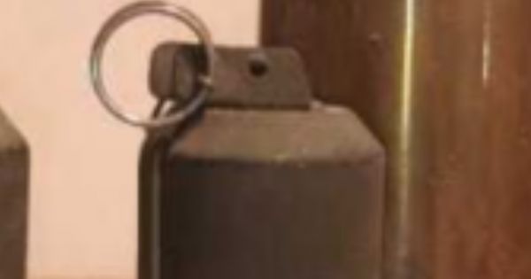 [TERRIBLE] Encontraron granadas escondidas en el baño de una casa
