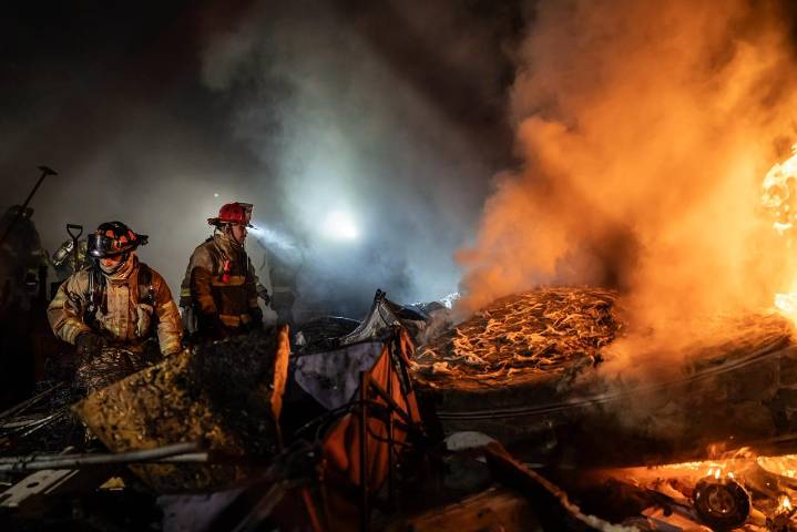 Evacúan a varias familias tras fuerte incendio en la colonia El Rubí