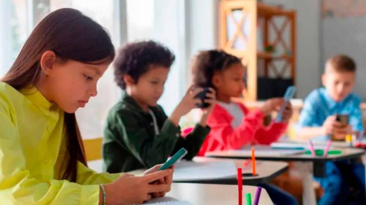 Australia es, oficialmente, el primer país que prohíbe las redes sociales a menores de 16 años, ¿a cuáles no tendrán acceso?