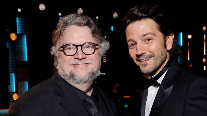 Mexicanos Guillermo del Toro y Diego Luna brillan en nominaciones a los Globos de Oro 2026