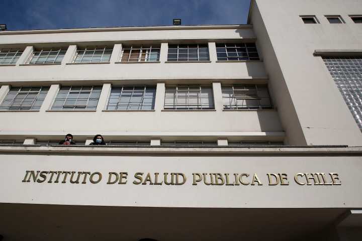 ISP ordena retiro de más de 30 esmaltes de uña por ingrediente riesgoso