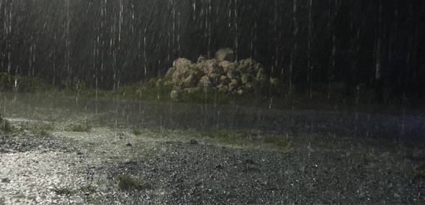 Un chaparrón de madrugada en General Villegas, ¿usted lo oyó?