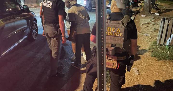 Acusan a exagente de la DEA de ayudar al CJNG: Lavaba dinero y conseguía armas y explosivos