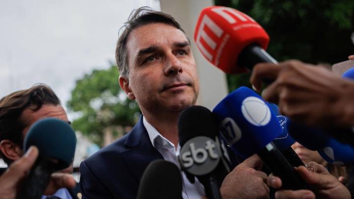 Flávio Bolsonaro será candidato a la presidencia de Brasil en 2026