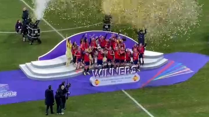 De Madrid al cielo: Irene Paredes levanta la Liga de Naciones ganada por España en el Metropolitano