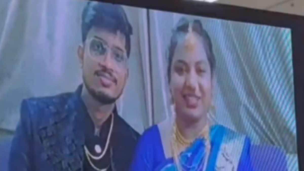 IndiGo Flight Cancelled, Bengaluru Techies Attend Own Reception Online — Their ‘Sorry’ Livestreamed Next To Stage