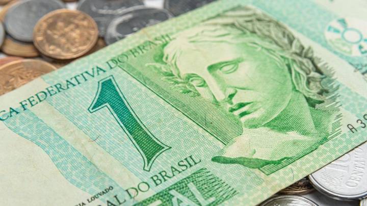 Real blue: a cuánto opera este miércoles 3 de diciembre