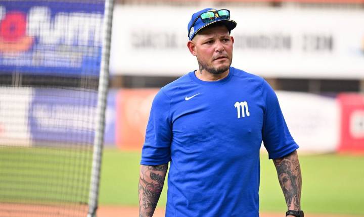 “No nos vamos a quitar”: Yadier Molina insiste en enderezar el barco de los Navegantes en la liga venezolana