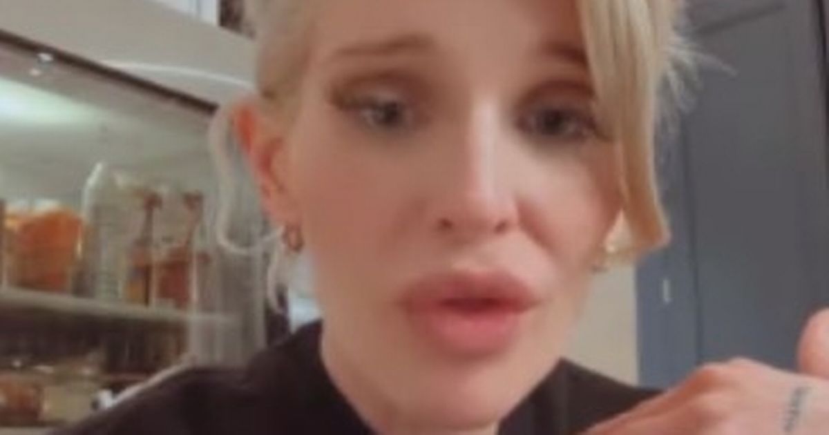 Kelly Osbourne hits back at 'sick' comments about her appearance saying 'I am ill'