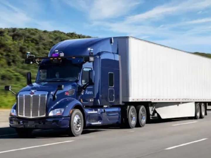 Nuevos requisitos para obtener la licencia de conducir camiones pone en riesgo puestos de trabajo