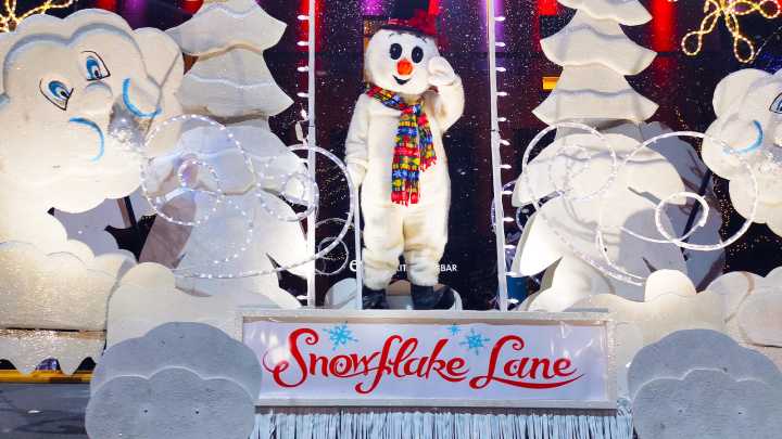 The "North Pole Of Washington" Celebrates The Holidays In The Most Joyful Way All December Long