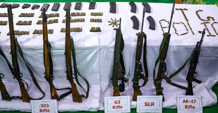 10 Naxalites Surrender as MP Declares Two Districts Naxal