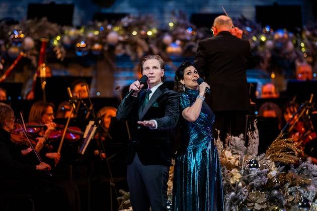 They met in ‘Wicked.’ Now they’re headlining the Tabernacle Choir Christmas concert together