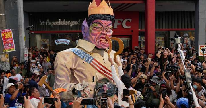 Thousands in Philippines protest corruption, demand return of stolen funds