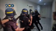Seis detenidos al desmantelar dos puntos de venta de drogas en la "zona guiri" de Benidorm