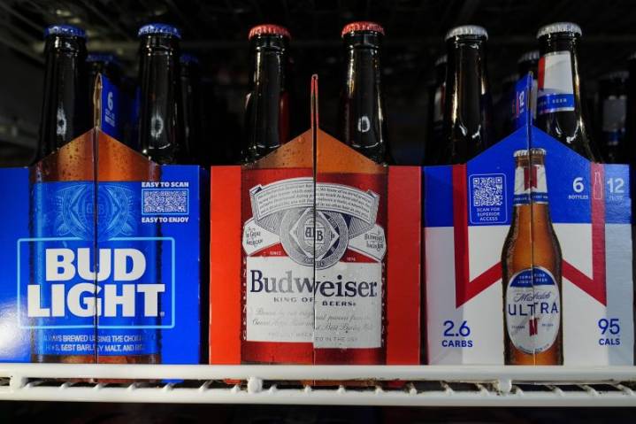Budweiser offering a free 'round of beer' if you've been vaccinated