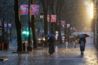 La llegada de un frente frío dejará cielos nubosos en la Península y lluvias fuertes en Galicia