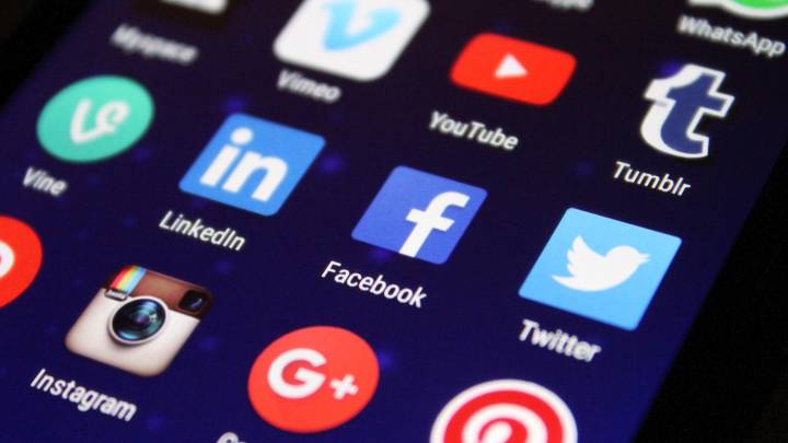 Australia, Primer País que Prohíbe Redes Sociales a Menores de 16 Años