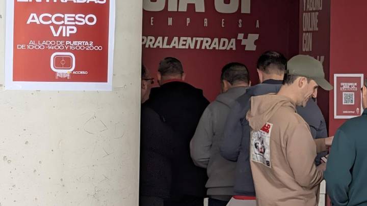 Las entradas para el Real Murcia-Real Betis, a la venta