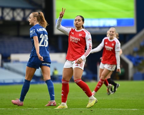 Olivia Smith erases all doubt for Arsenal after frenetic first