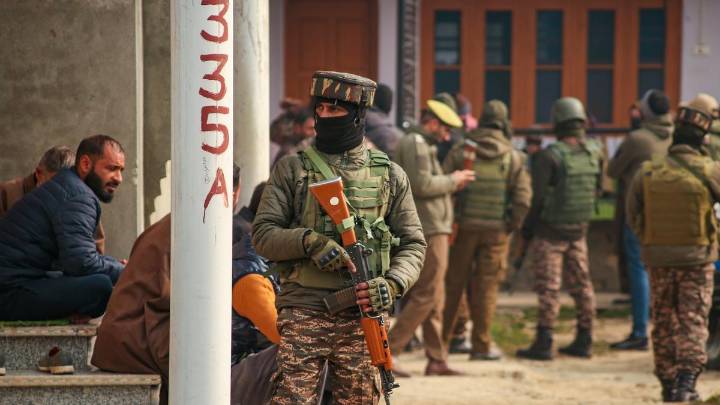 Red Fort blast: NIA raids suspected hideouts in J&K’s Anantnag