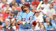 Kyle Schwarber stays with Phillies on five