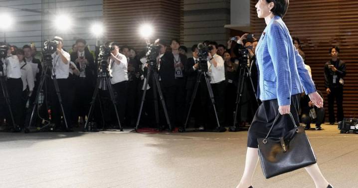 Primera ministra japonesa gana seguidores por su estilo y mantra de "trabajar, trabajar, trabajar"