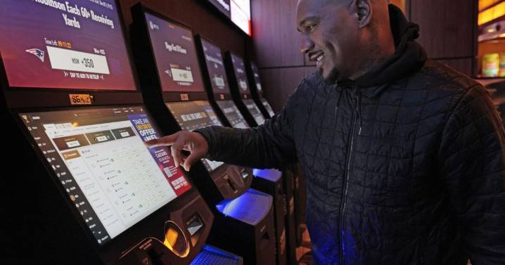 Photos: Legal sports betting gets underway in Missouri