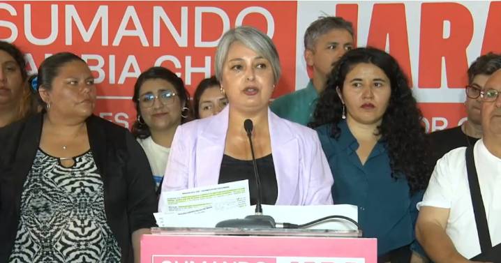 “Le debe una explicación a Chile”: Jara critica a Kast tras respuesta a postura de diputado Meza sobre conmutación de penas