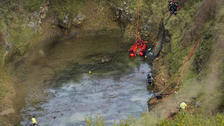 La Policía Nacional confirma que no existen restos humanos en la balsa de Berbes donde se buscaba a Mari Trini y su hija
