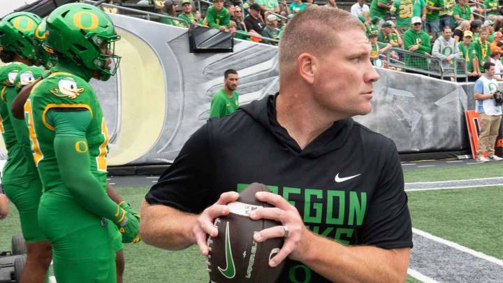 California football officially hire Oregon’s Tosh Lupoi as Golden Bears HC