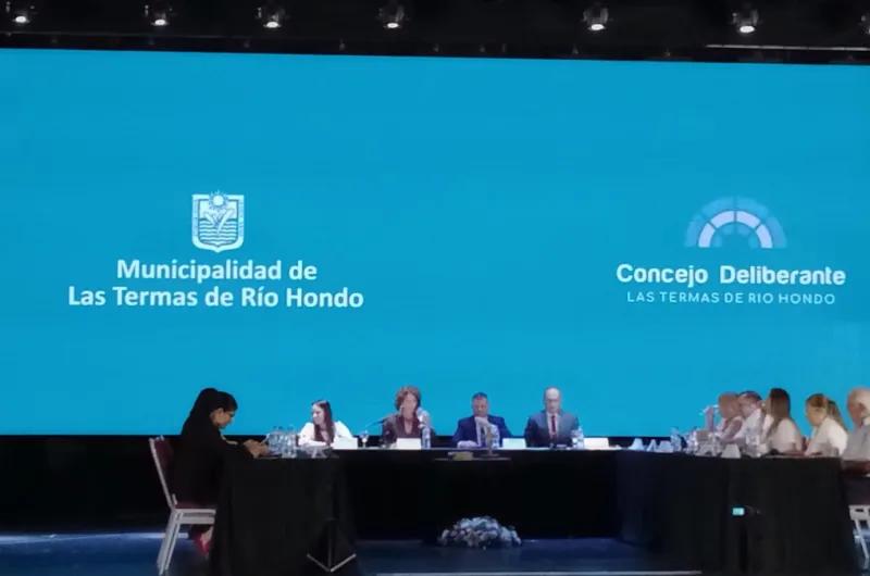 Paula Cánepa Mukdise asumió como intendente de Las Termas de Río Hondo