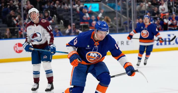 Barzal’s goal, 2 assists help Islanders beat Avalanche 6