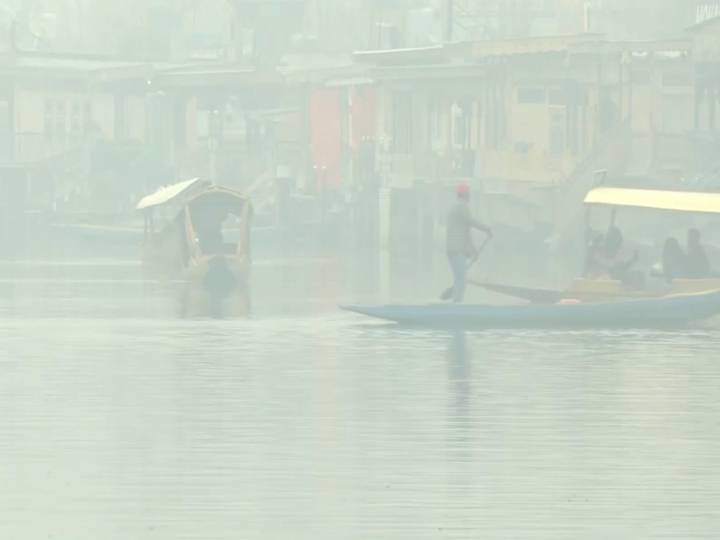 Cold wave grips Kashmir Valley