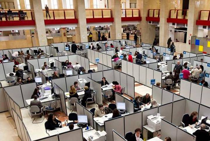 Luz verde a la subida salarial de los funcionarios: un 11% hasta 2028