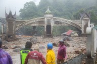 Inundaciones en Indonesia dejaron más de mil personas muertas