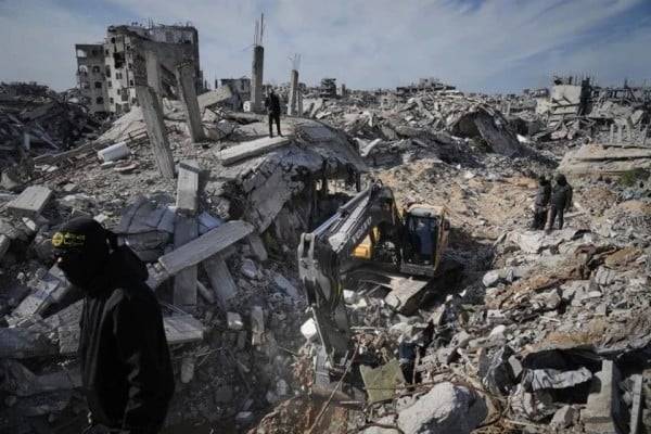 Anuncia Israel que palestinos podrían salir hacia Egipto