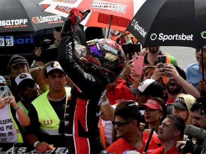 Canapino y  un domingo perfecto en el TC pero con el orden cambiado: primero salió campeón y después ganó en el Mouras para hacer historia con Chevrolet