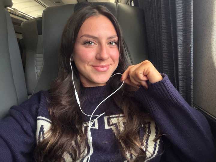 I took a 5-hour Amtrak ride with a backpack and carry-on. Here are 5 things I'm glad I brought and 3 I wish I'd packed.