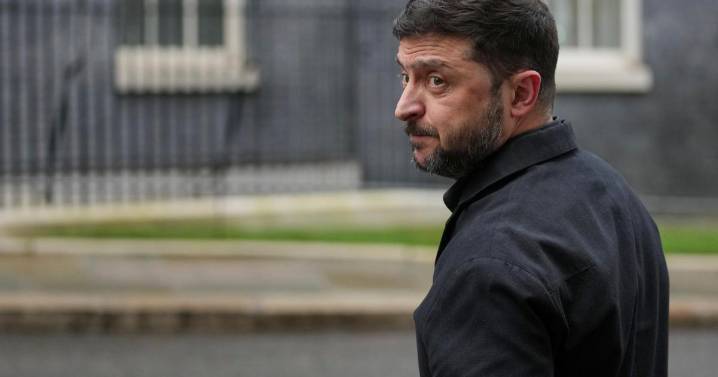 Zelensky says peace talks wrestling with Russian demands for Ukrainian territory