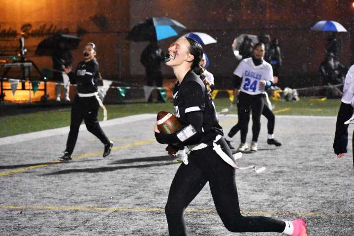 Kentwood dominates in first sanctioned flag football games