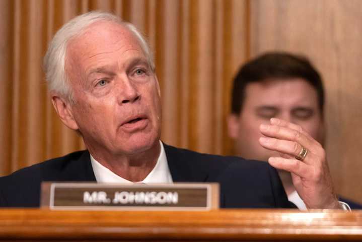 GOP Senator Endorses Book Pushing Bleach-Like Chemical as Autism Treatment